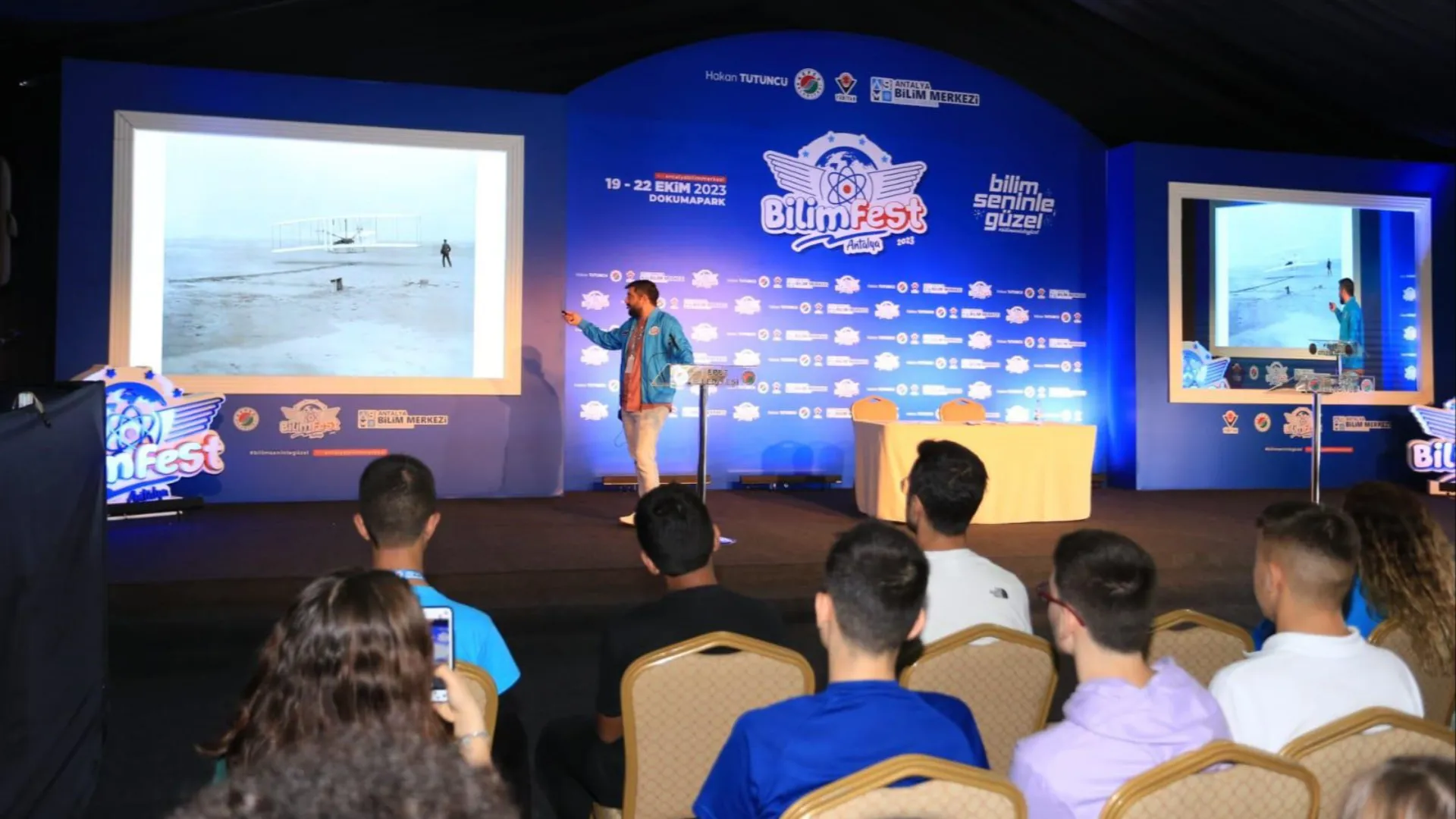 BILIMFESTte-Havacilik-tarihi-anlatildi_b272df74-c656-4f1b-a8ae-01ab9296cc4a.webp